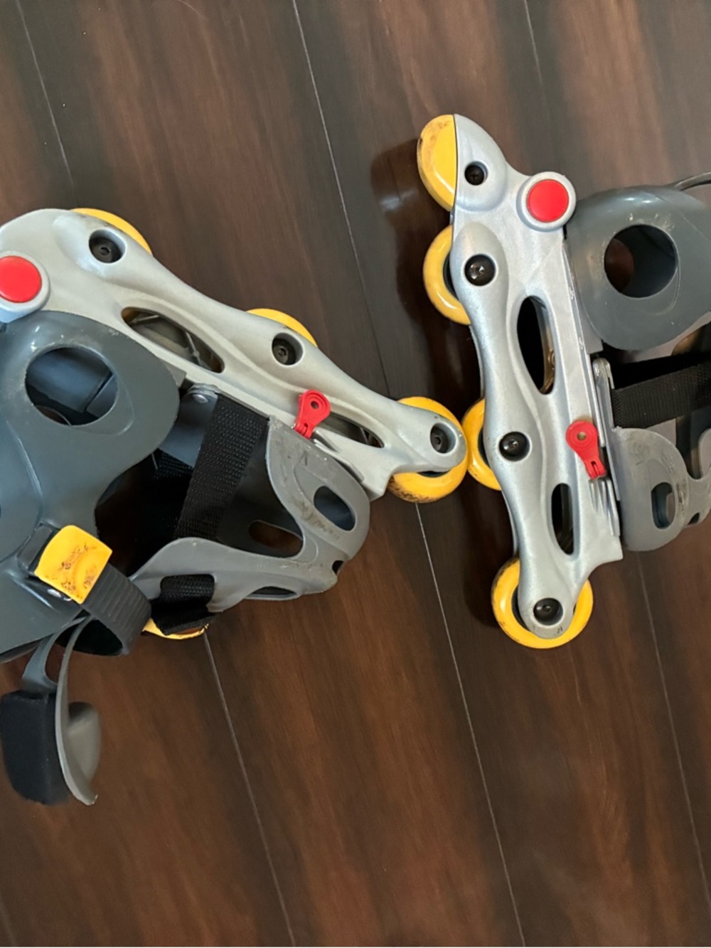 Adjustable roller skates for kids